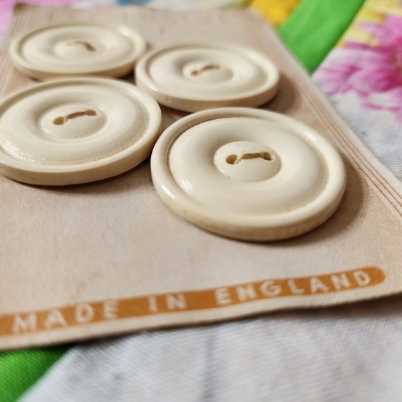 Vtg. Casein Ivory Buttons Set - Picture 3 of 3